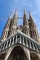 Basilique Sagrada Familia façade sud ouest Barcelone 16.jpg