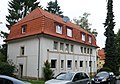 Semi-detached house as an apartment building