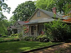 Britain House 606 Gordon-Davidson House 608 Gordon Street June 2013.jpg