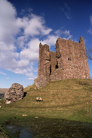 <span class="mw-page-title-main">Brough Castle</span> Castle in Cumbria, England