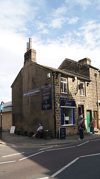 File:Brown's Fish and Chips, Otley (28th August 2017).jpg