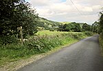 Миниатюра для Файл:Calderdale Way leaving Simm Carr Lane - geograph.org.uk - 4346347.jpg