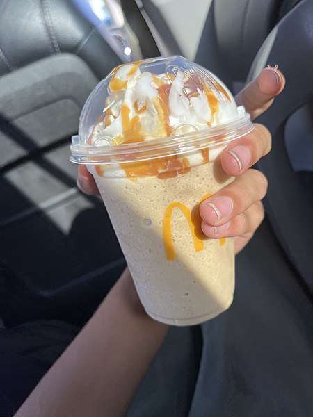 File:Caramel Frappechino.jpg