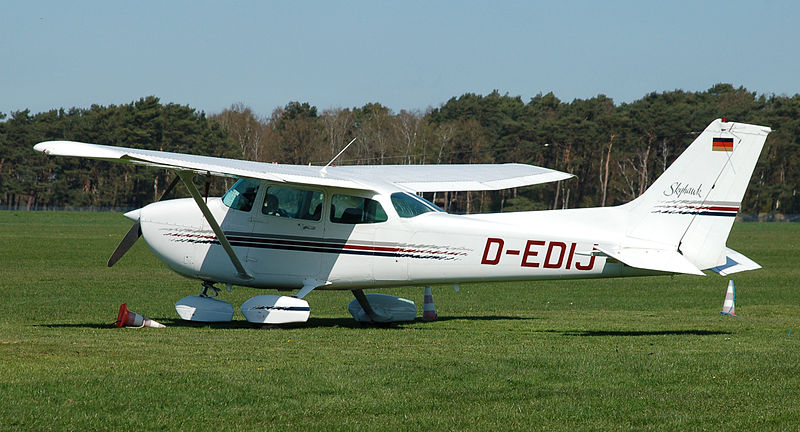 File:Cessna Reims F172P Skyhawk (D-EDIJ) 02.jpg