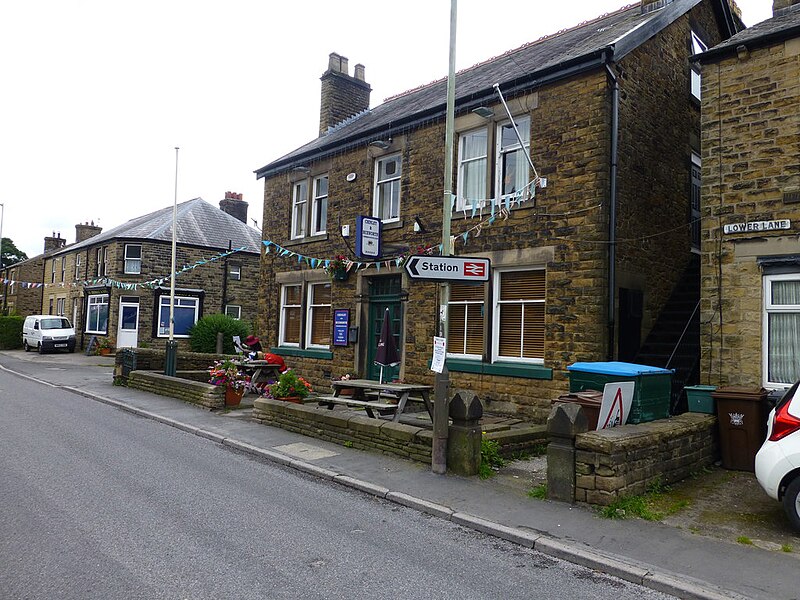 File:Chinley and Buxworth Conservative Club - geograph.org.uk - 5051254.jpg