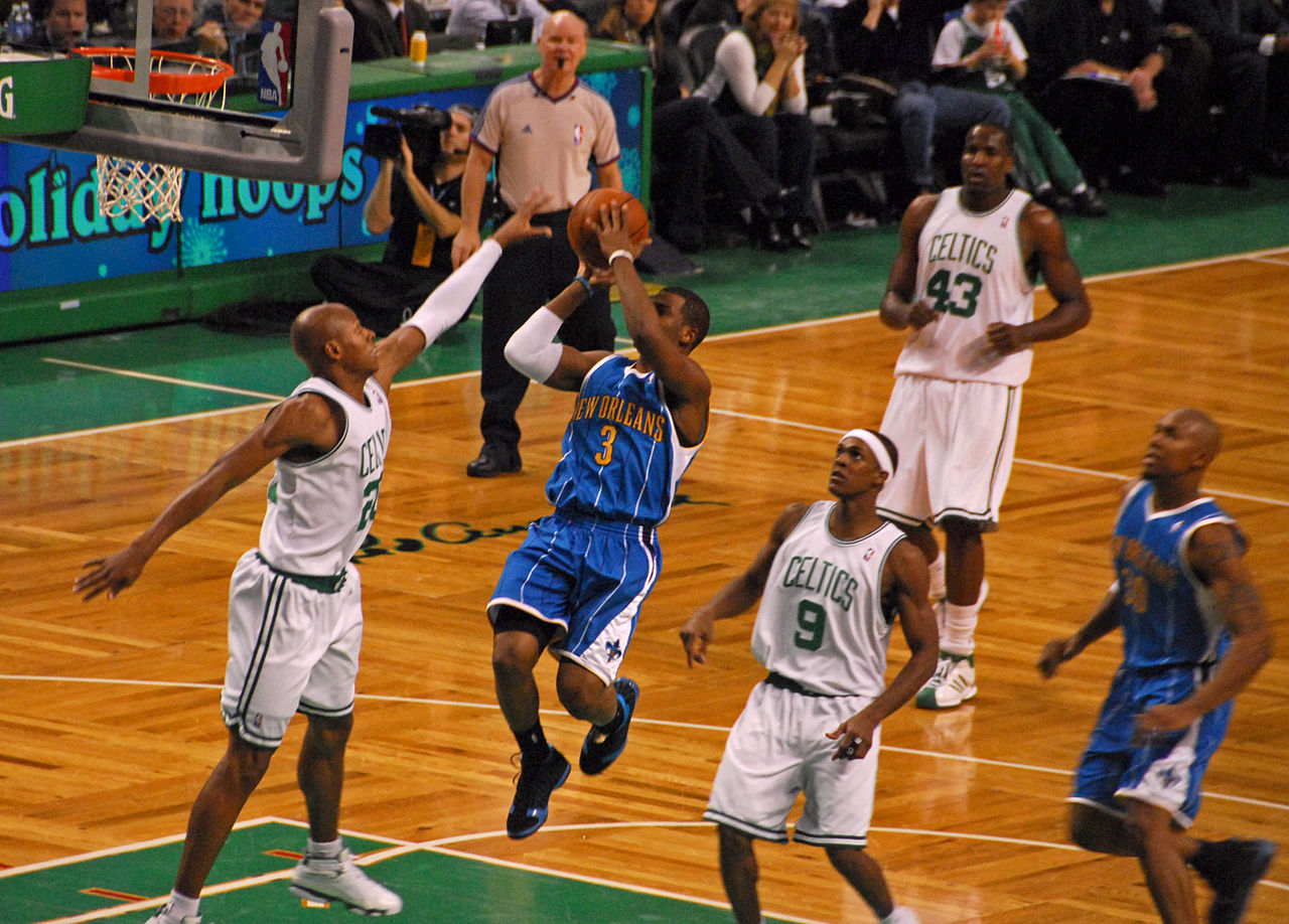 File:Chris paul hornets v celtics.jpg - Wikipedia