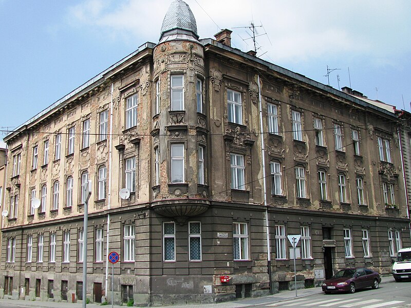 File:Cieszyn Building II.jpg
