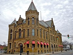 Antiguo ayuntamiento de Fort Wayne, Indiana. Finalizado en 1893.