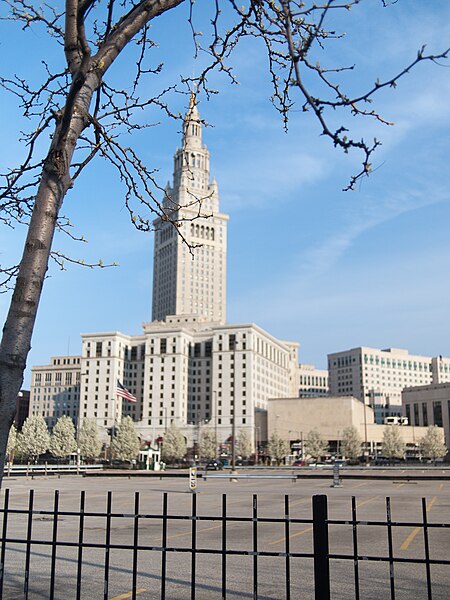 File:Cleveland - Terminal Tower.jpg