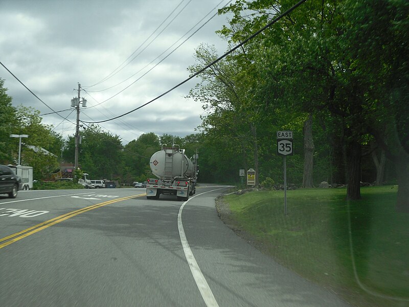 File:Connecticut State Route 35 - 4602307889.jpg