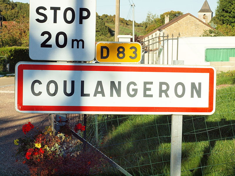 File:Coulangeron-FR-89-panneau d'agglomération-3.jpg