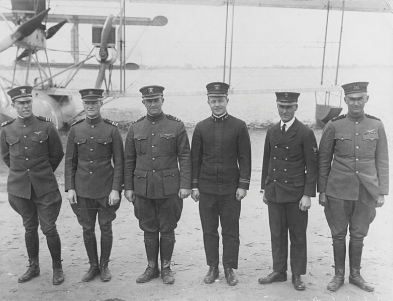 File:Crew of NC-1 in front of their Plane at Rockaway Beach, New York.jpg