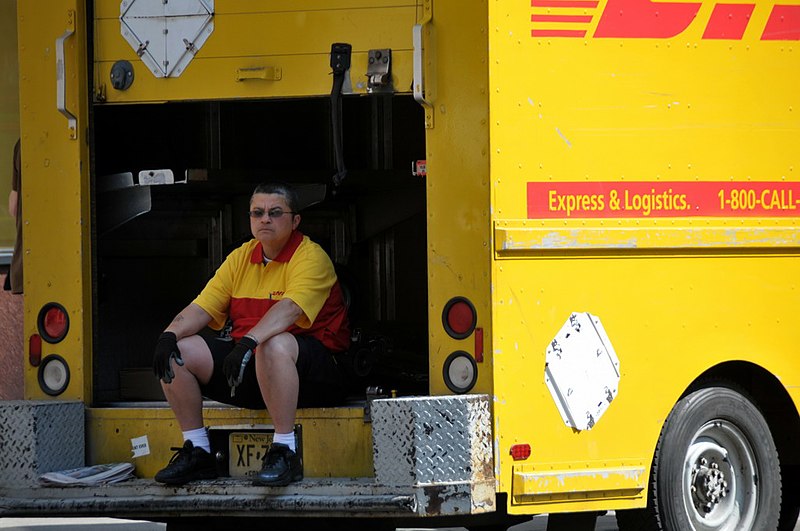 File:DHL On The Streets of NYC (4510420597).jpg