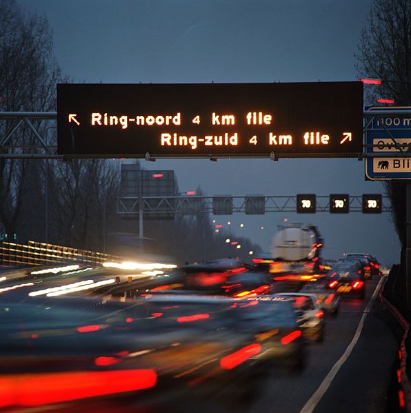 File:DRIP op A13 voor Kleinpolderplein.jpg