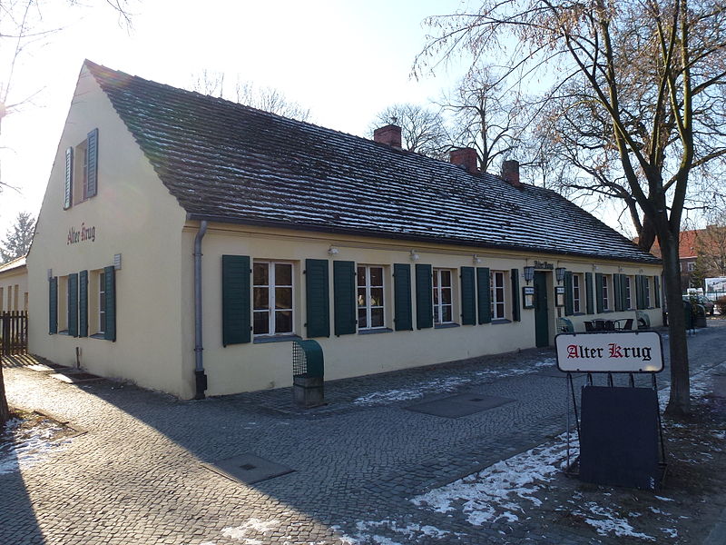 File:Dahlem Königin-Luise-Straße Alter Krug.JPG