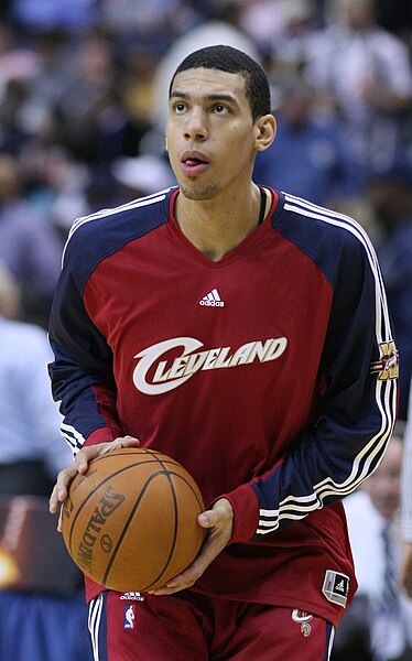 File:Danny Green warms up 20090930-6130.jpg