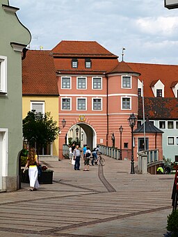 Das Rieder Tor vom Ried aus gesehen