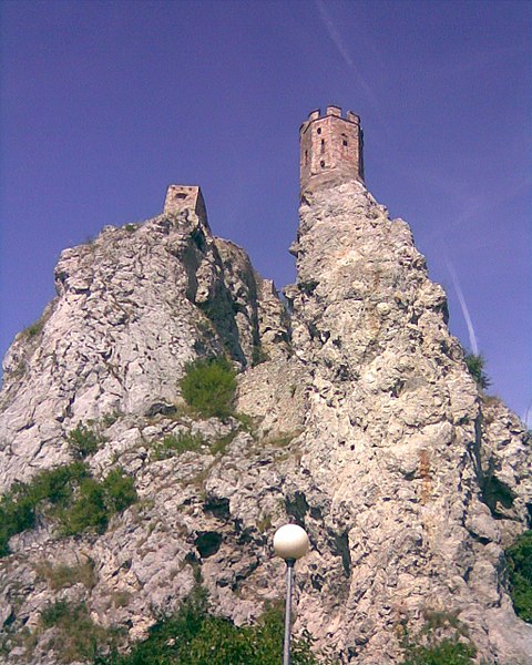 File:Devín-3.jpg