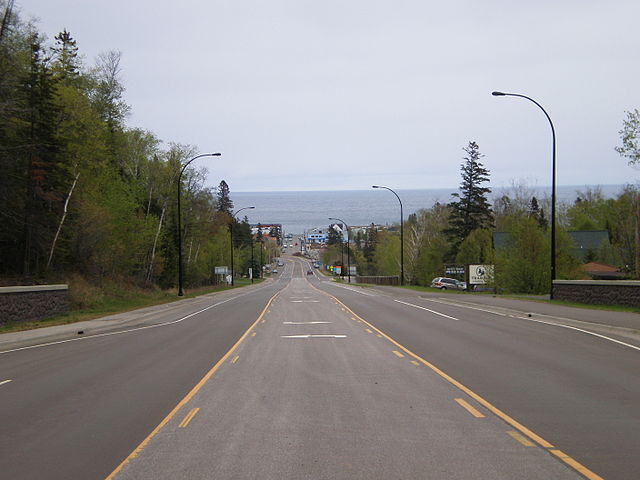 Highway 61 entering Grand Marais from the south