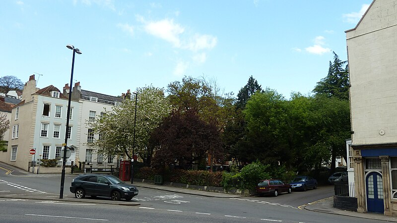 File:Dowry Square, from Hotwell Road.jpg