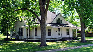 <span class="mw-page-title-main">Dr. J.D. Watts House</span> Historic house in Arkansas, United States