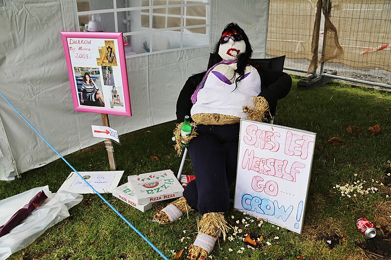 File:Durrow Scarecrow Festival 2013 08.jpg