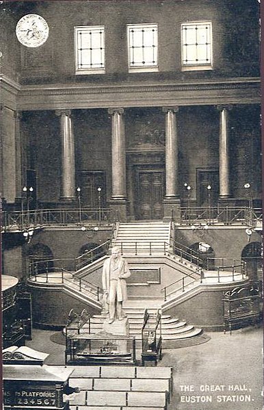 File:Euston Station (Great Hall).jpg