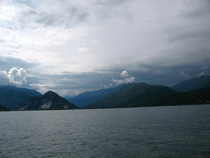 File:Fale Lago Maggiore 13.jpg