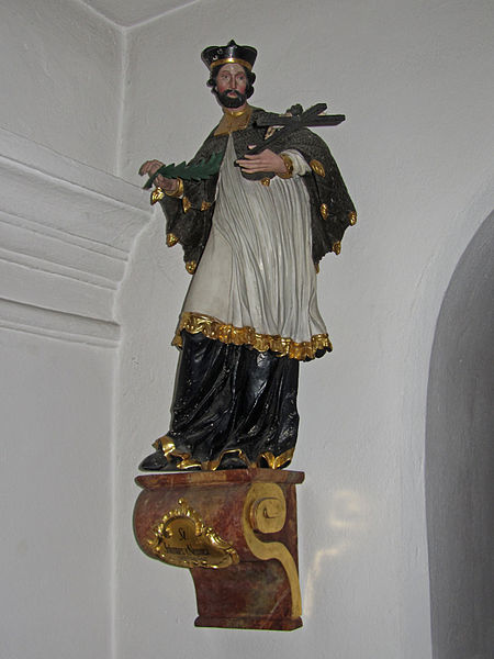 File:Figur des hl. Johannes Nepomuk in der kath. Pfarrkirche Großgerungs.jpg