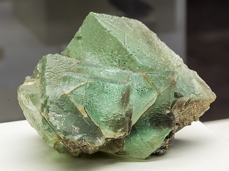 File:Fluorite, Oltschi-Alp, Brienzwiler, Berner Oberland, Switzerland-8783.jpg