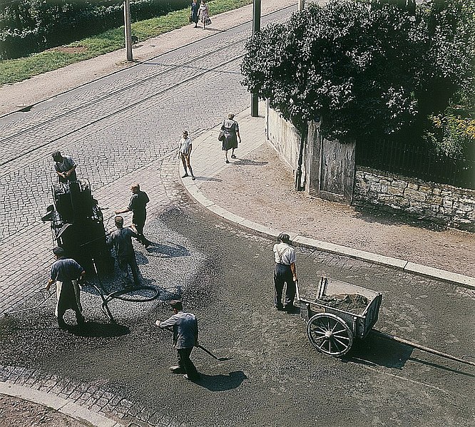 File:Fotothek df ld 0003117 001b Straßenbau.jpg