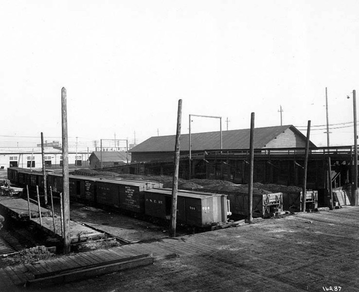 File:Freight yard for Puget Sound Electric Ry and Seattle Electric Co, Olive Way between 6th Ave and 7th Ave, Seattle (CURTIS 946).jpeg