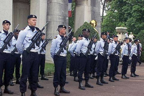 Fusiliers Commandos de l'Air at the opening of a war memorial