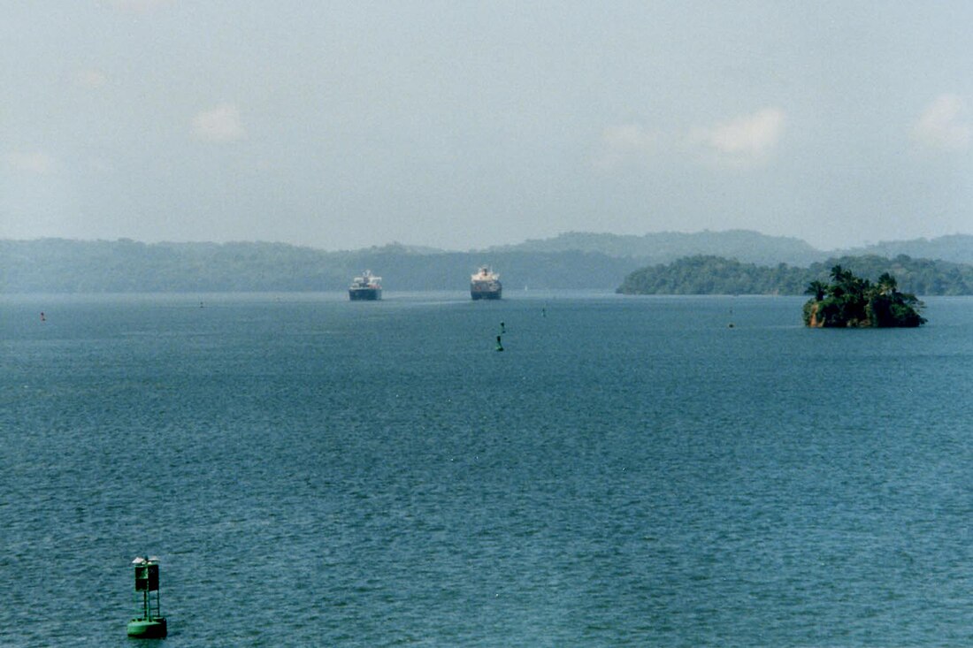 File:Gatun Lake.jpg