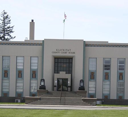 Goldendale WA - county courthouse.jpg