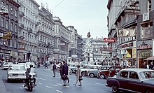 Vienna in 1966 Graben, szemben a Pestisoszlop. Fortepan 58901.jpg