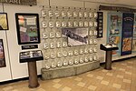 Thumbnail for File:Grand Coulee Dam Visitor Center interior, 010.jpg