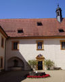 Innenhof mit Brunnen im Schloss Greifenstein