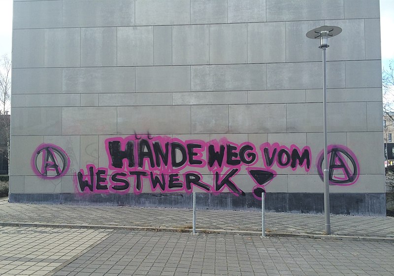 File:Hände weg vom Westwerk Graffito Leipzig Garage.jpg
