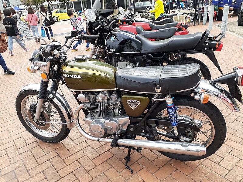 File:HK 中環 Central 愛丁堡廣場 Edinburgh Place 香港車會嘉年華 Motoring Clubs' Festival outdoor exhibition January 2020 SS2 motorcycles 085.jpg