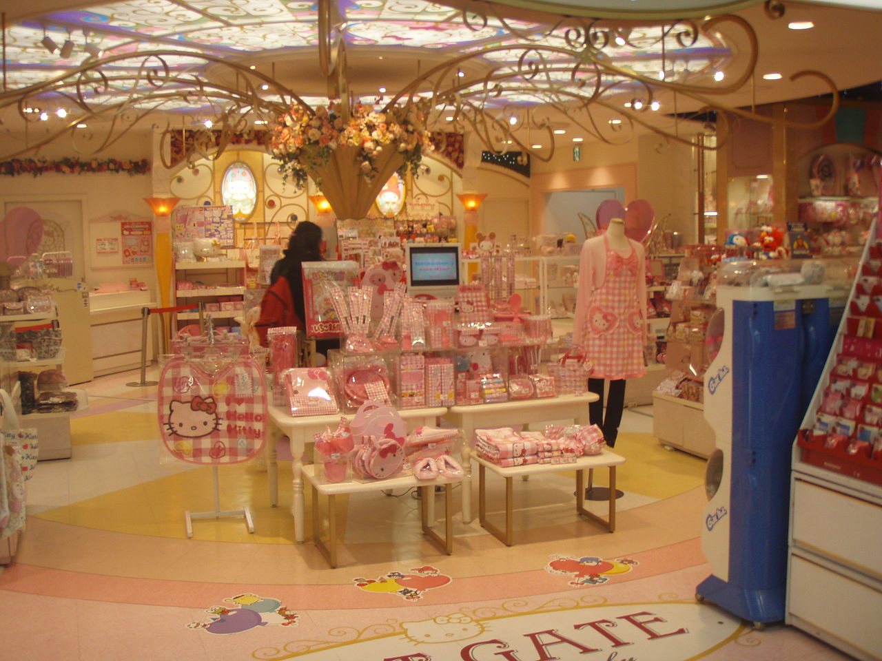 New Official Sanrio Store Opens in Shinjuku • TDR Explorer