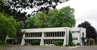 Building on campus Heritage Christian School building.JPG