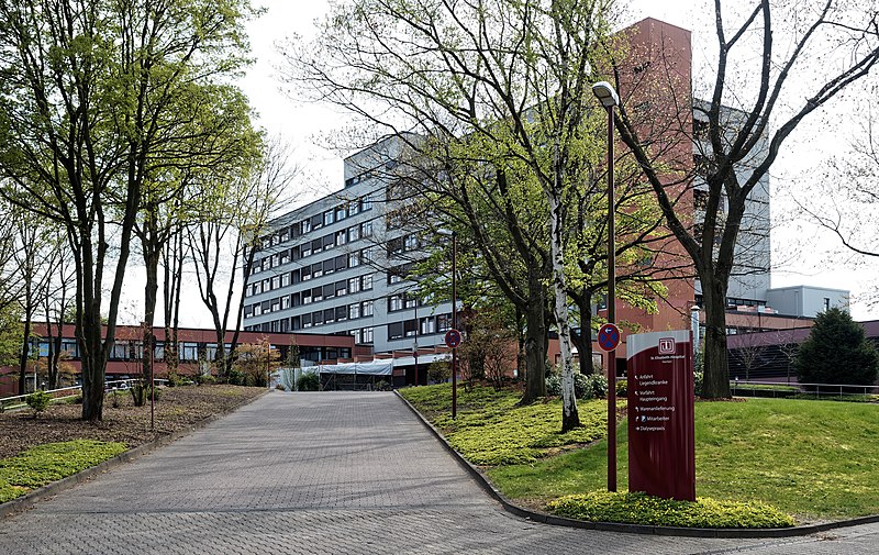 File:Herten St. Elisabeth-Hospital.jpg