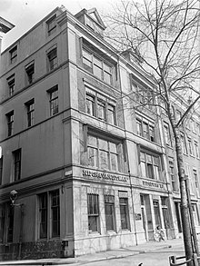 Nijgh & Van Ditmar Publishers in Rotterdam, 1933 Het pand van Uitgeverij Nijgh en Van Ditmar aan de Wijnhaven te Rotterdam, Bestanddeelnr 189-0322.jpg