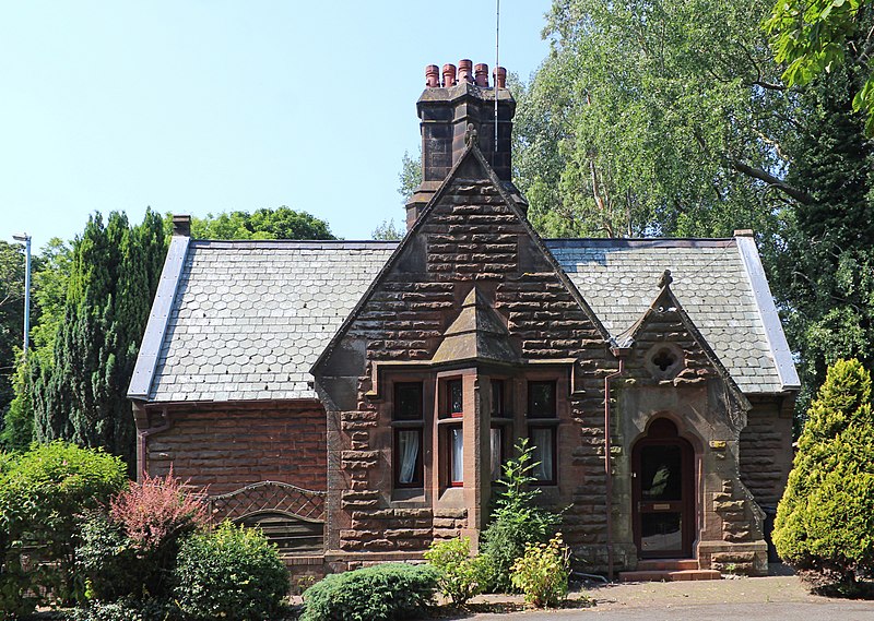 File:Hinderton Lodge 2.jpg