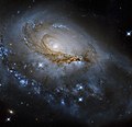 NGC 1961 par le télescope spatial Hubble.