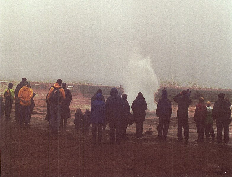 File:Iceland-Geysir1-July 2000.jpg