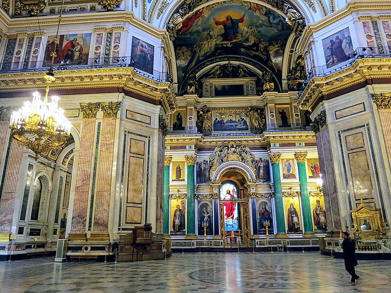File:Interior of Saint Isaac's Cathedral.jpg