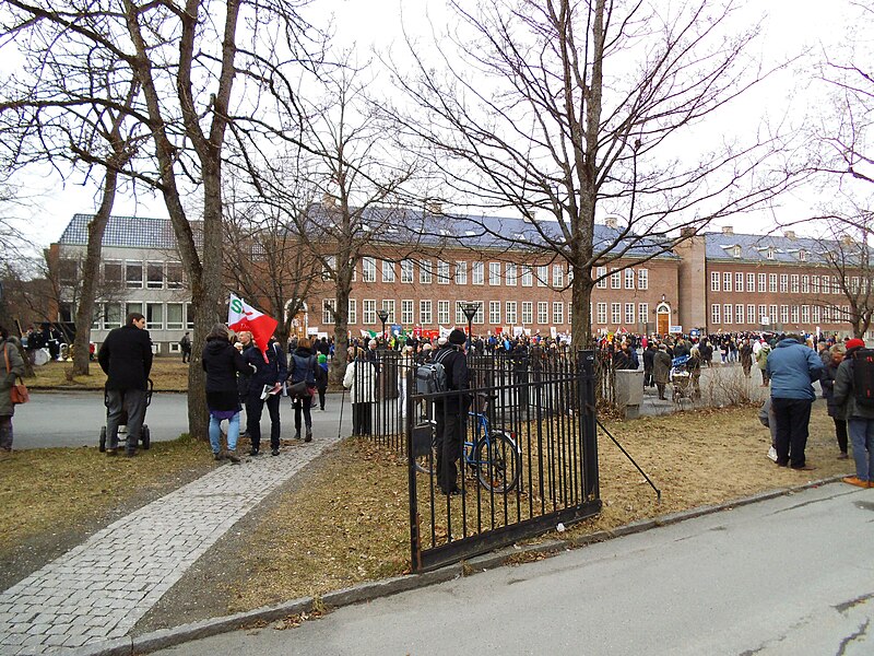 File:International Workers' Day in Trondheim (01).jpg