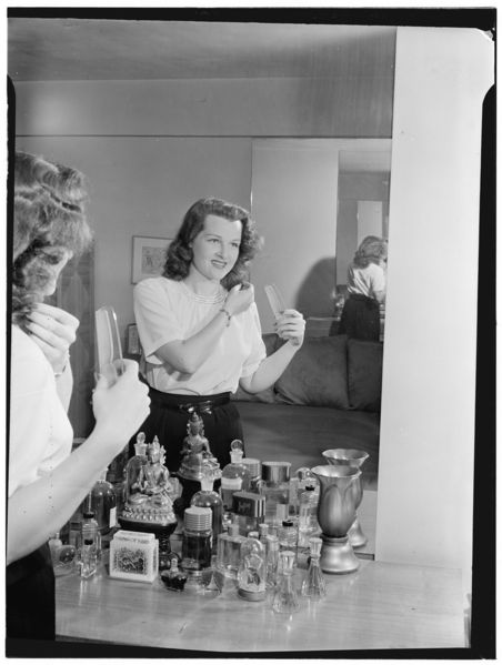 File:Jo Stafford, ca. July 1946 (William P. Gottlieb 15181).jpg